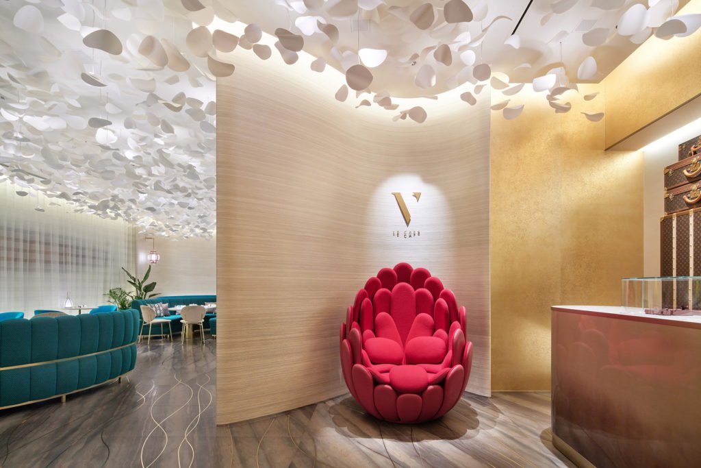 Cafe V Louis Vuitton